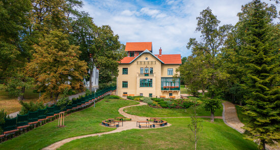 Hože-Tugendhat-Löw-Beer